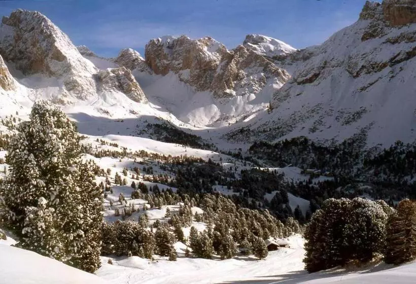 ホテル Garni Le Chalet