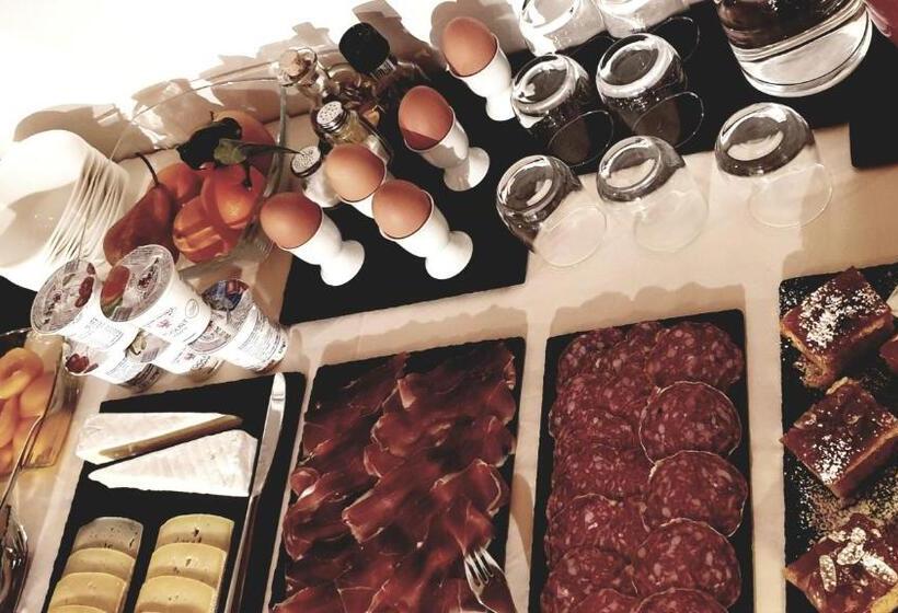 בית מלון כפרי Garni Le Chalet