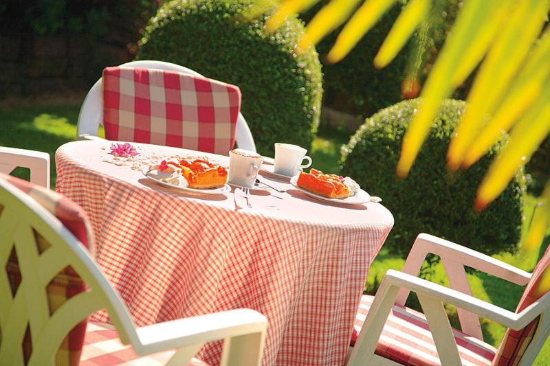 هتل Pension Zum Burggräfler