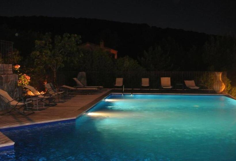 هتل Stella Marina