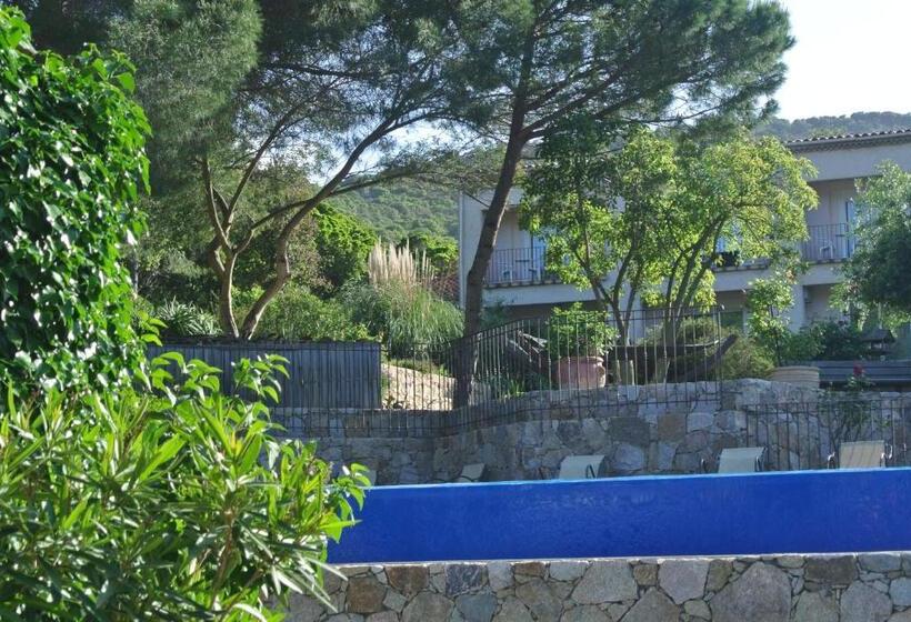 هتل Stella Marina