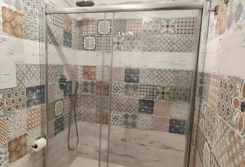 Aamiaismajoitus (B&B) Domatia