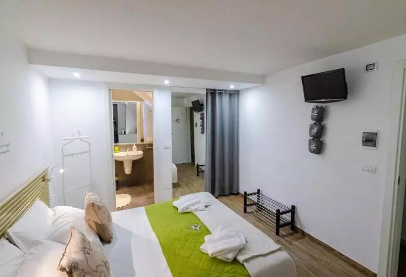 Aamiaismajoitus (B&B) Domatia