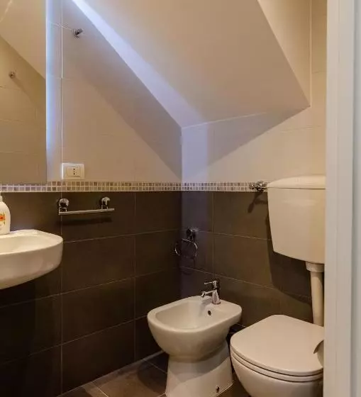 Aamiaismajoitus (B&B) Domatia