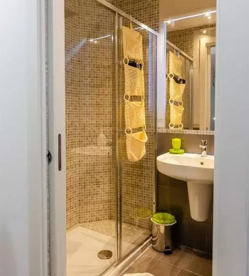 Aamiaismajoitus (B&B) Domatia