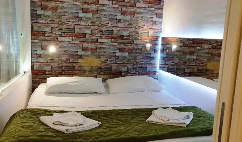 Aamiaismajoitus (B&B) Domatia