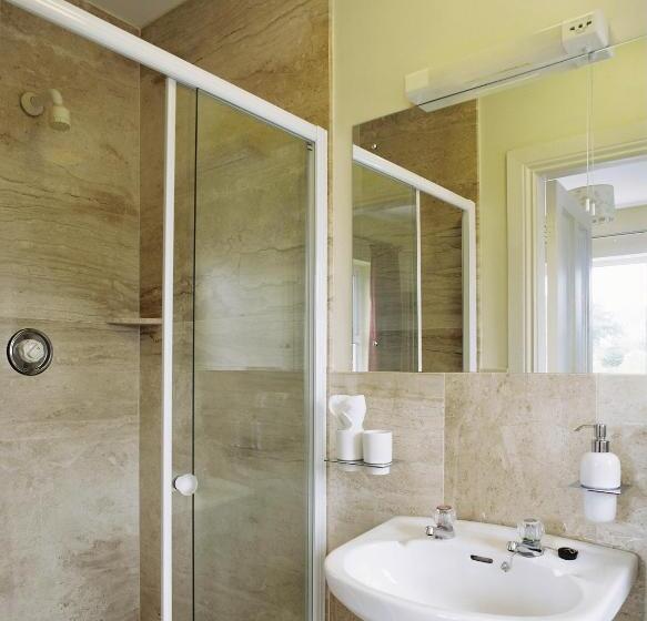 צימר Greenlawn Lodge