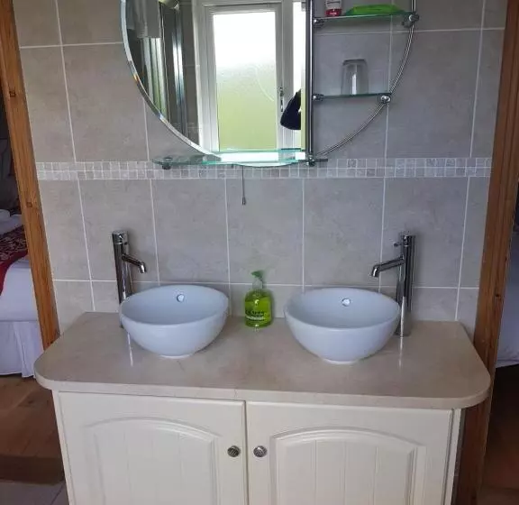 Aamiaismajoitus (B&B) Greenlawn Lodge