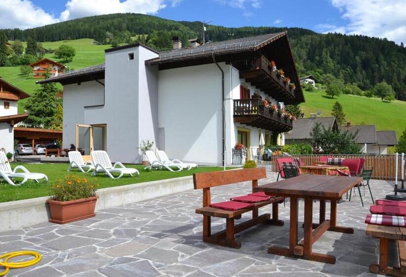 مبيت وإفطار Pension Apartments Klotznerhof