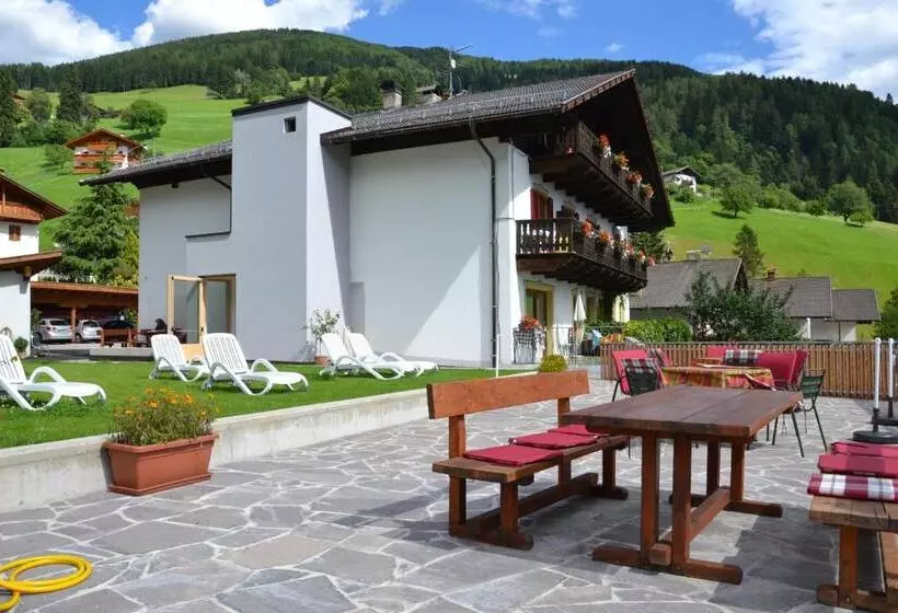 ベッドアンドブレックファースト Pension Apartments Klotznerhof