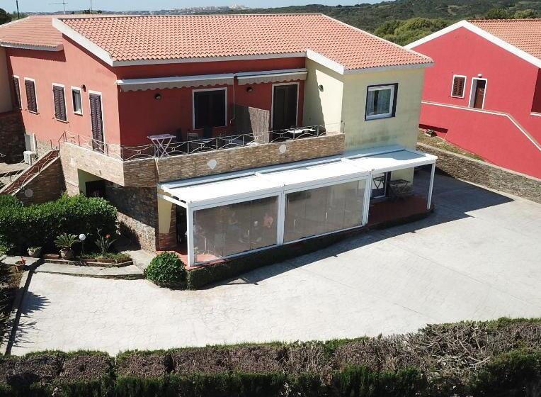 צימר Roccabianca Rooms & Studios