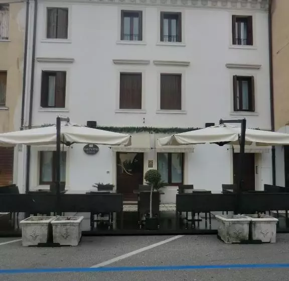 Valentino B&b