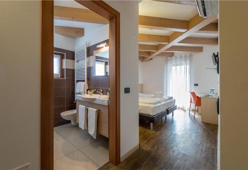 ベッドアンドブレックファースト Villa Cameras Room And Breakfast