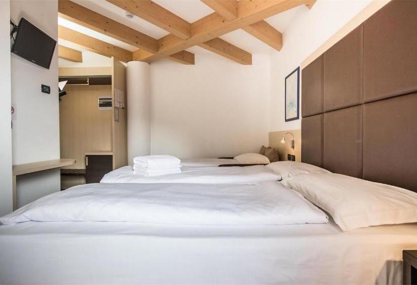 ベッドアンドブレックファースト Villa Cameras Room And Breakfast