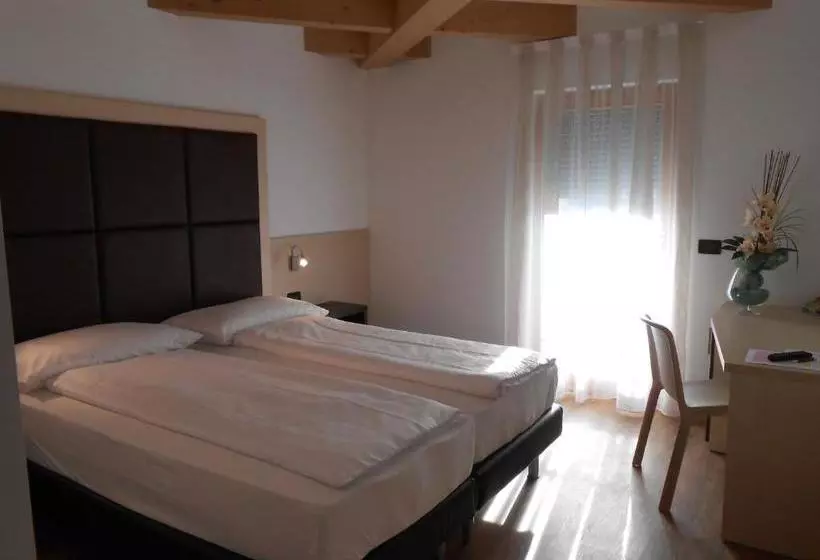 Aamiaismajoitus (B&B) Villa Cameras Room And Breakfast