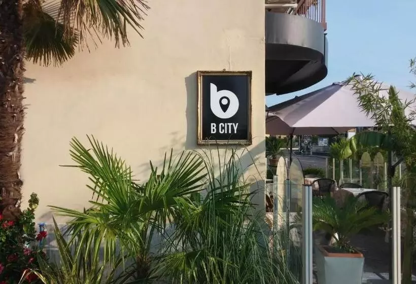 ホテル B City