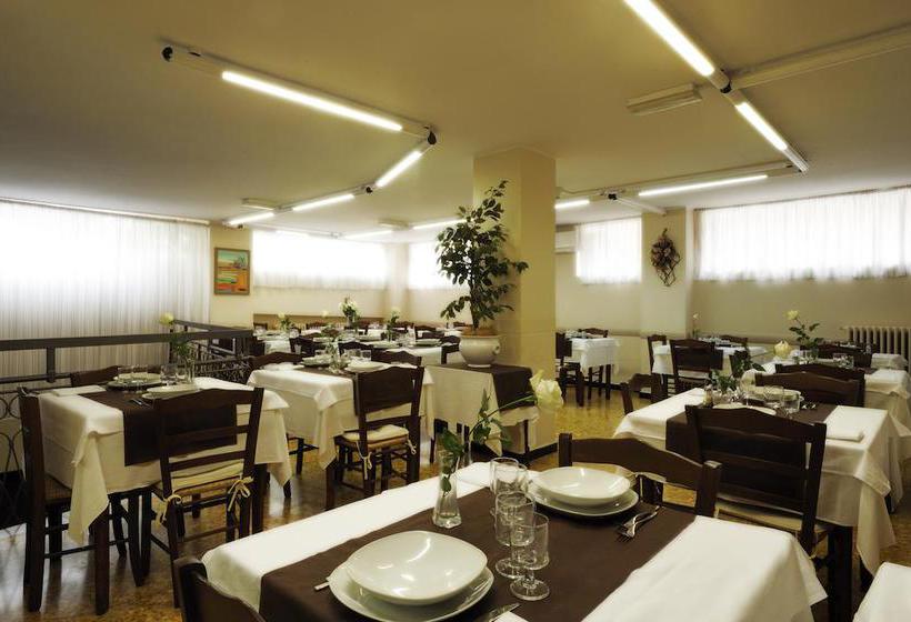 Отель Del Golfo