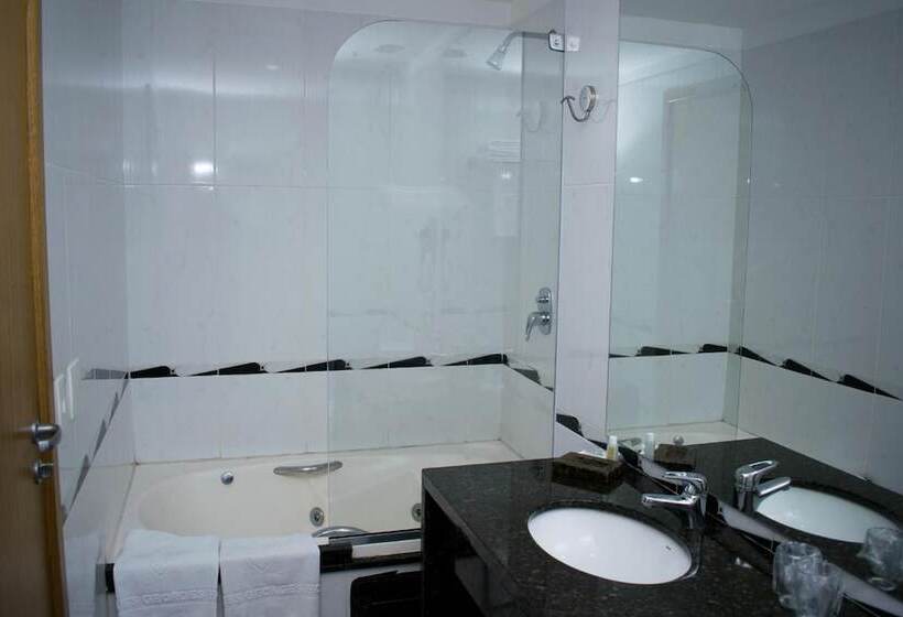 هتل Jacques Georges Tower