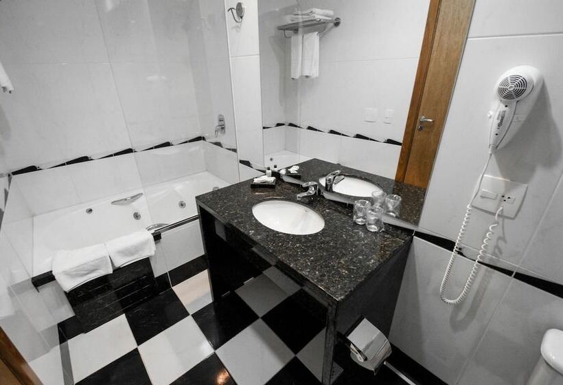 هتل Jacques Georges Tower