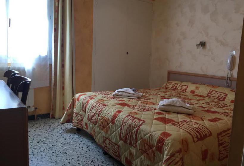 בית מלון כפרי Hôtel Sans Souci