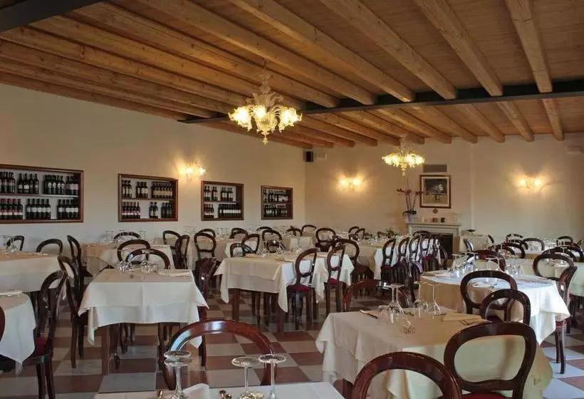 Hotelli Locanda Al Ponte De Fero