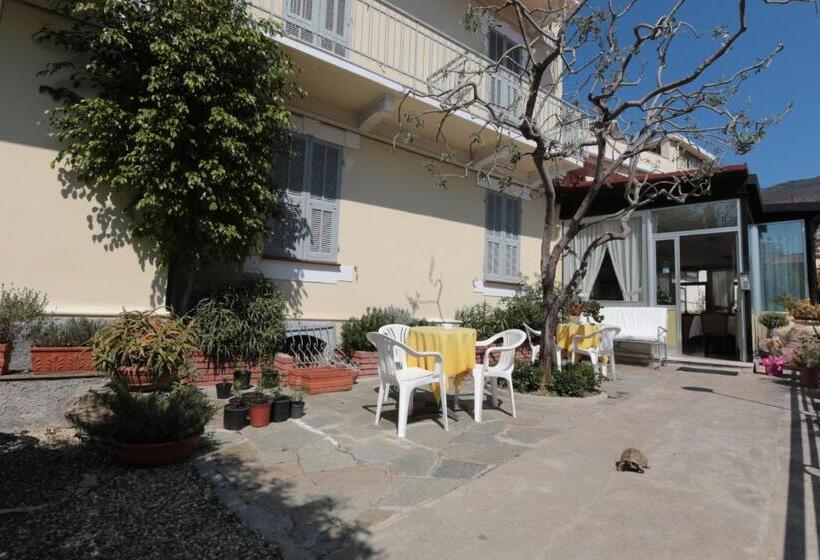 בית מלון כפרי Villa Amelia