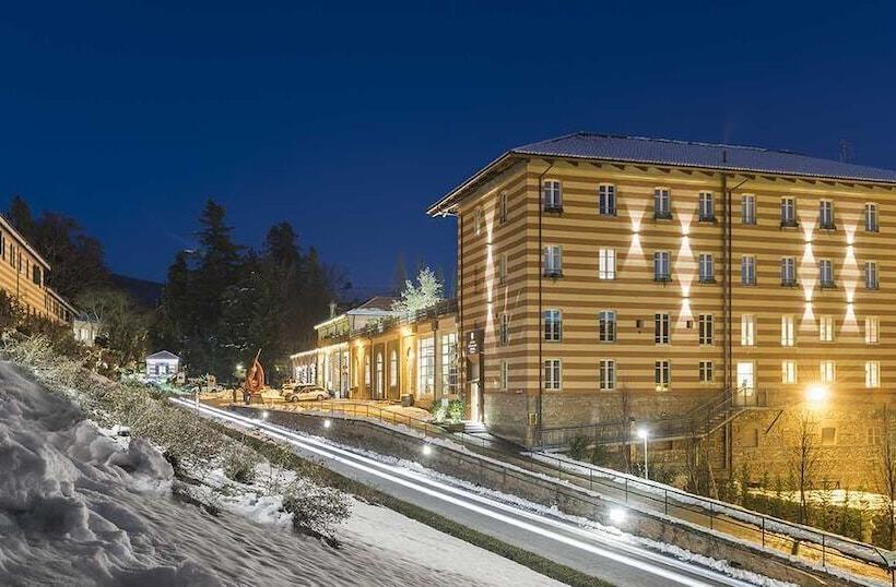 Отель Villaggio Narrante  Le Case Dei Conti Mirafiore