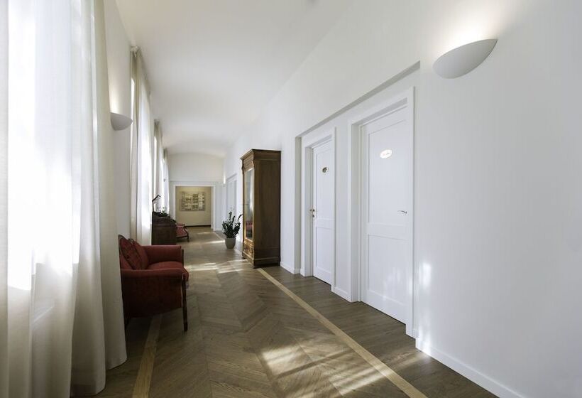 Отель Villaggio Narrante  Le Case Dei Conti Mirafiore