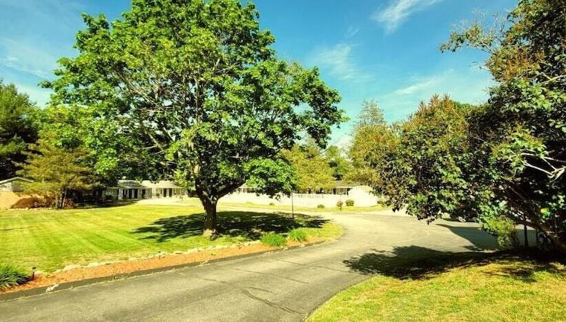 Tallwood Motel Wells