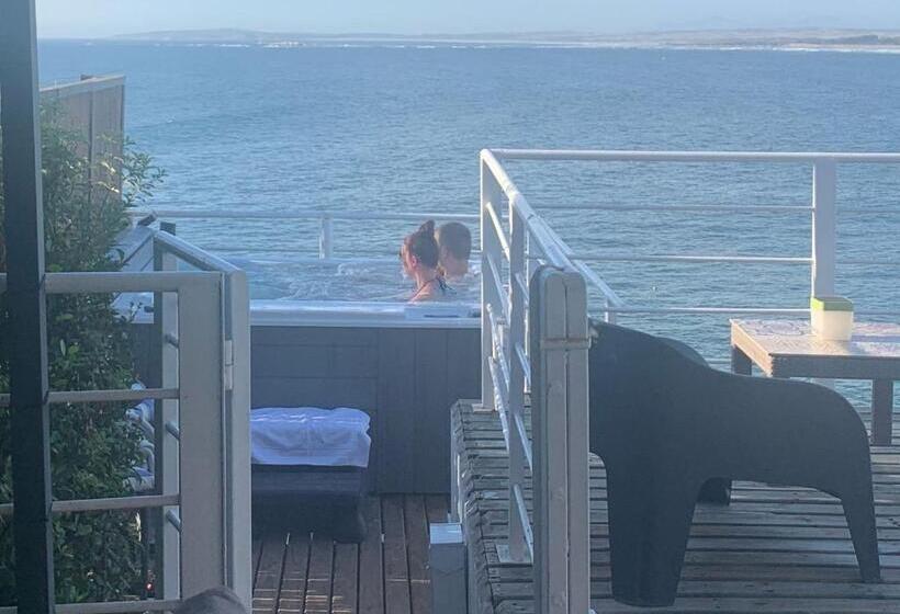 تختخواب و صبحانه Laura Del Mar Hotel Boutique