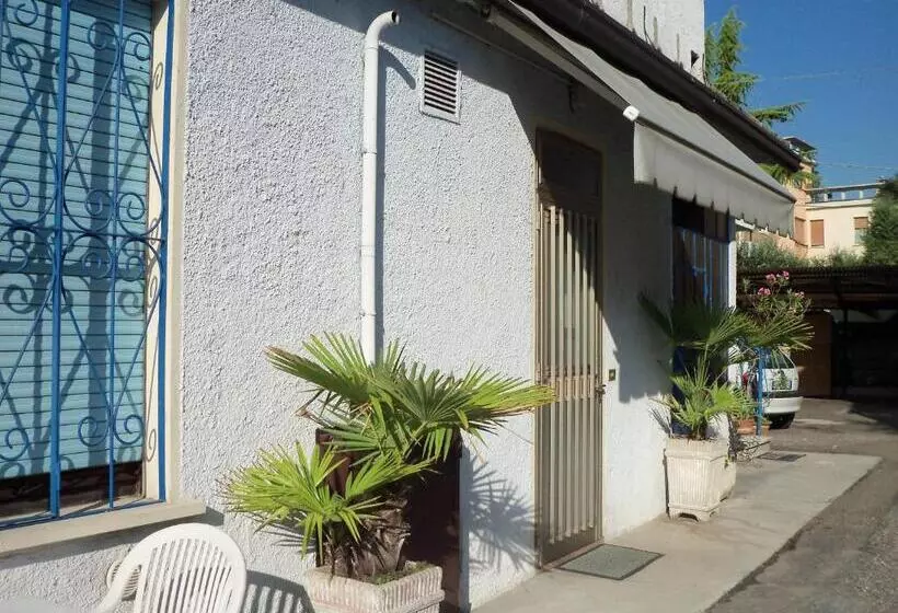 Hotelli Albergo Marsari