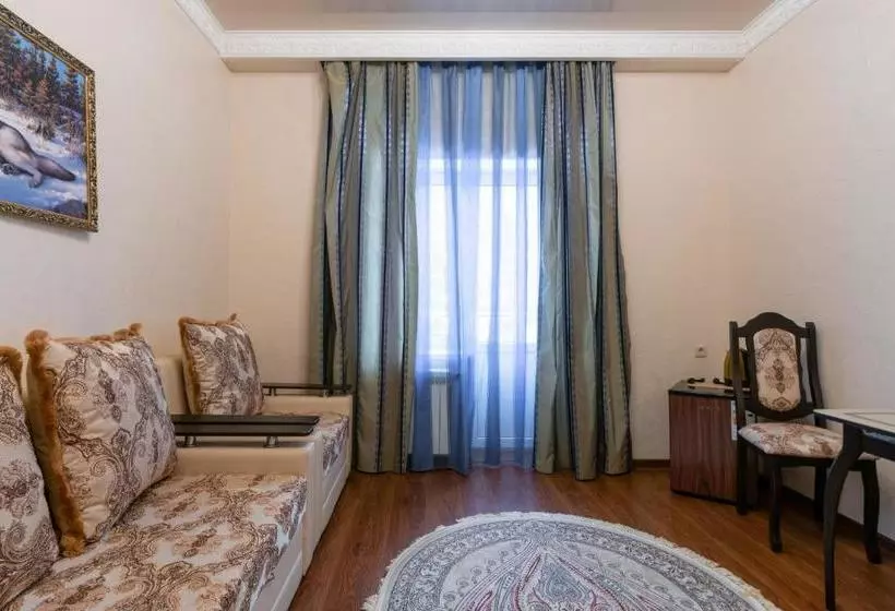 هتل Bostan