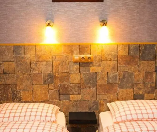 هتل Castello