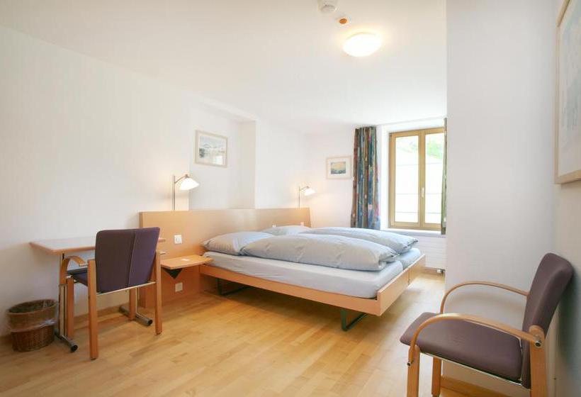 בית מלון כפרי Fontana Passugg