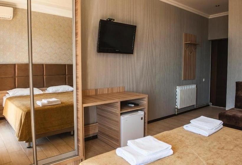 هتل Grand Paradise