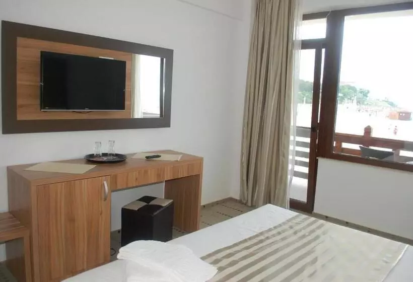 Hotel Laguna