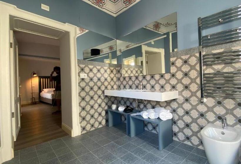 בית מלון כפרי Lanterne Magiche Ortigia Suites