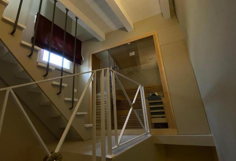 בית מלון כפרי Lanterne Magiche Ortigia Suites