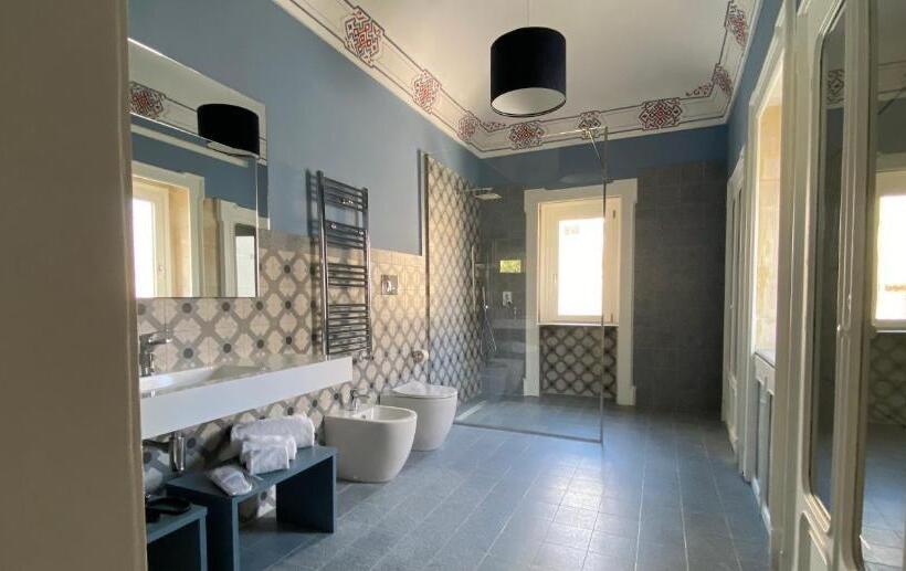 בית מלון כפרי Lanterne Magiche Ortigia Suites