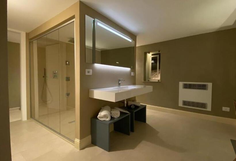 בית מלון כפרי Lanterne Magiche Ortigia Suites