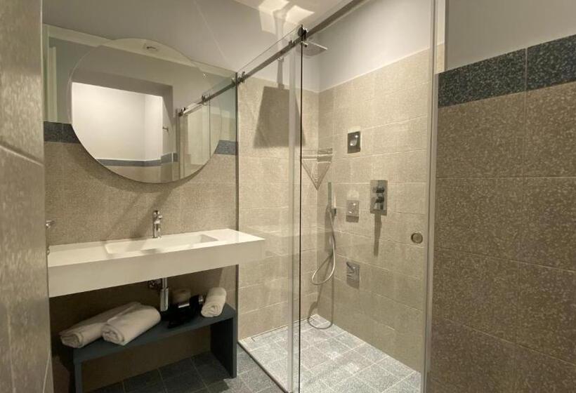 בית מלון כפרי Lanterne Magiche Ortigia Suites