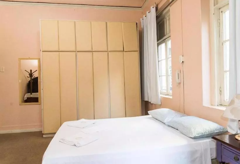 ホテル Palácio   Próx Ao Hospital Santa Casa