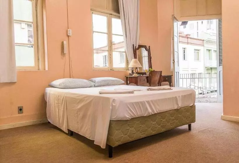 ホテル Palácio   Próx Ao Hospital Santa Casa