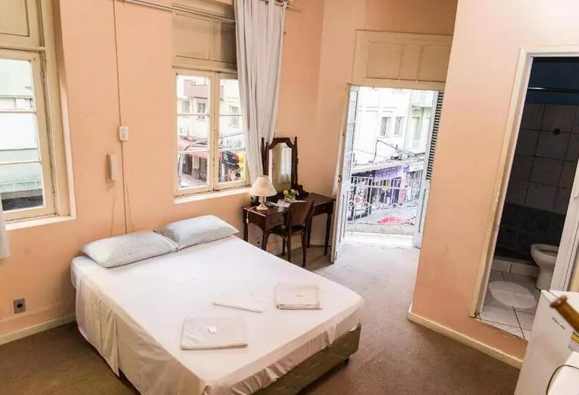 ホテル Palácio   Próx Ao Hospital Santa Casa