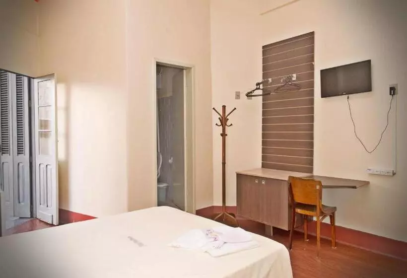 ホテル Palácio   Próx Ao Hospital Santa Casa