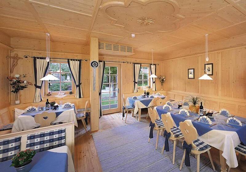 ホテル Pension Weingarten