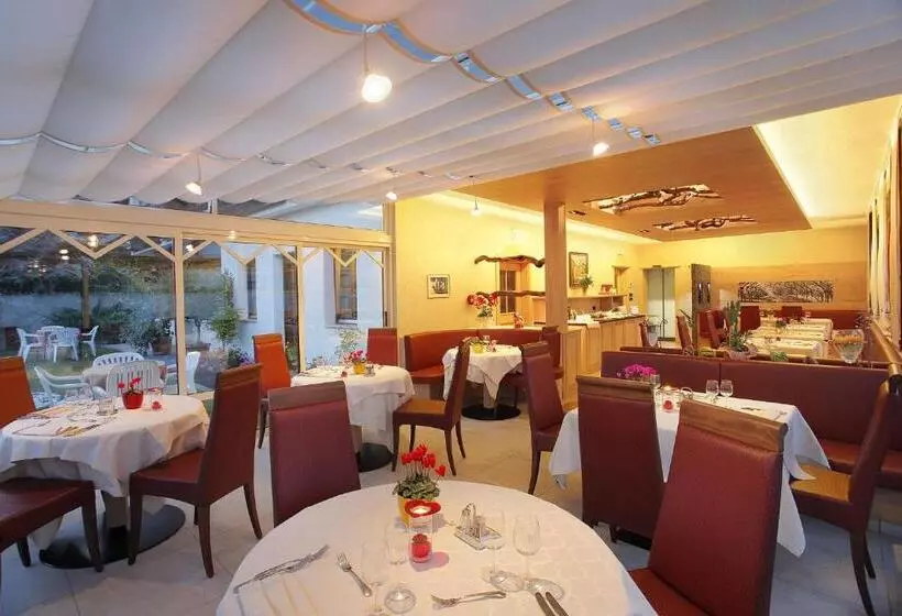 Hotelli Pension Weingarten