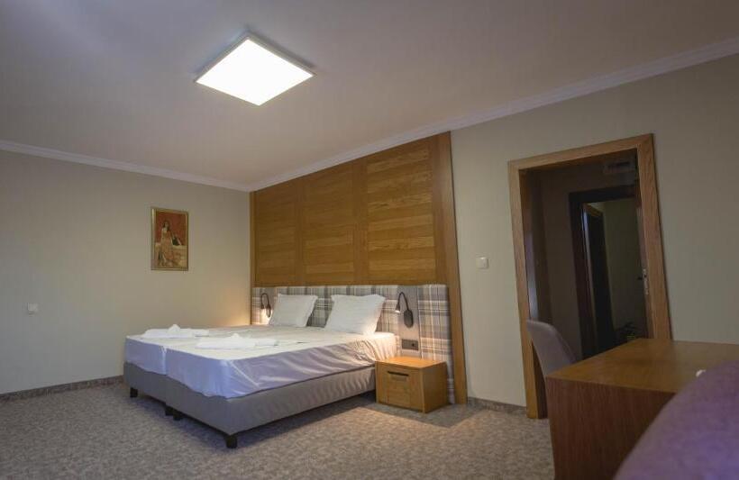 ホテル Prince Cyril