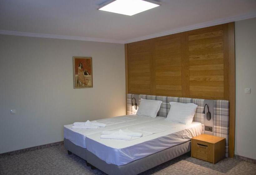 ホテル Prince Cyril