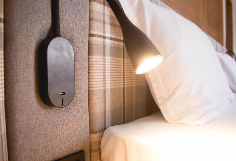 ホテル Prince Cyril